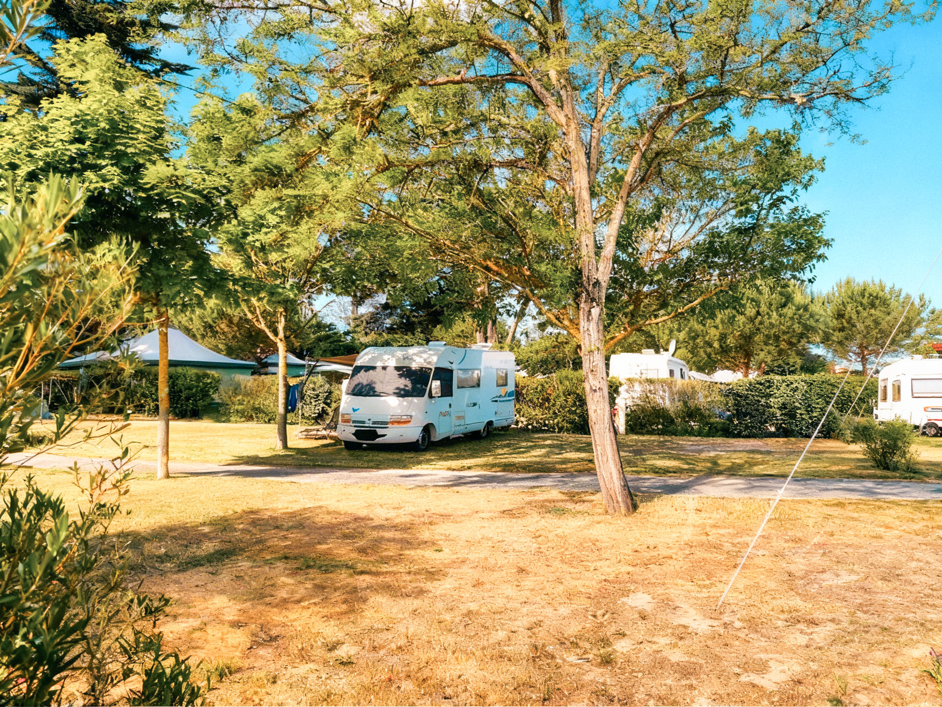 emplacement caravane camping platin redoute